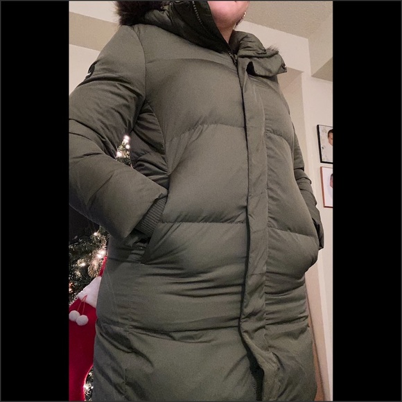 superdry puffer/parka with removable fur hood - Picture 6 of 8